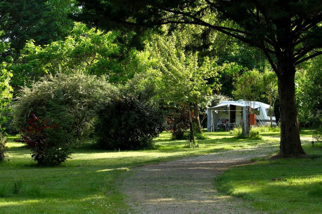Camping Et Hotel Chateau Du Haget Montesquiou Екстер'єр фото