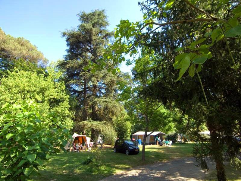 Camping Et Hotel Chateau Du Haget Montesquiou Екстер'єр фото